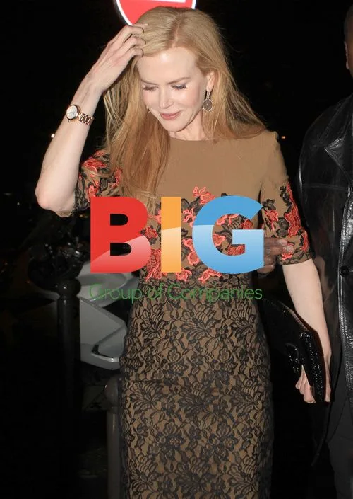 Nicole Kidman at Laperouse Restaurant in Paris