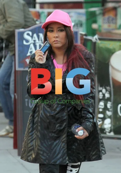 Snooki Walking in New Jersey