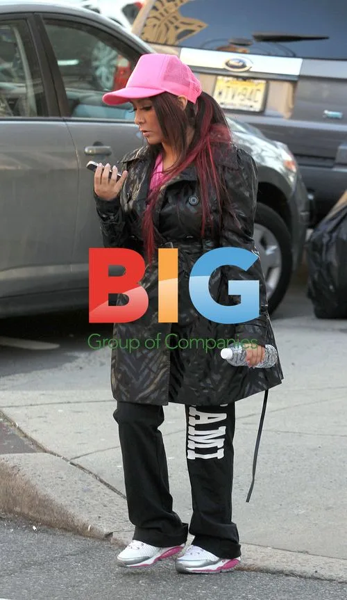 Snooki Walking in Jersey City