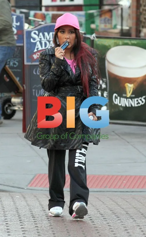 Snooki Walking in Jersey City