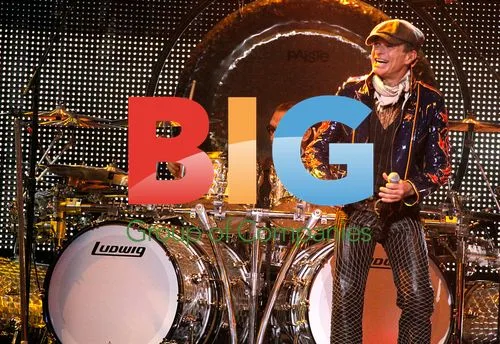 Van Halen Perform in Philadelphia