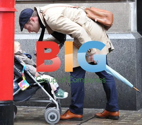 Dermot O'Leary at BBC Radio 2 Studios