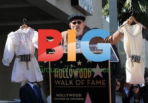 Mamet, Huffman, and Macy honored on Hollywood Walk of Fame