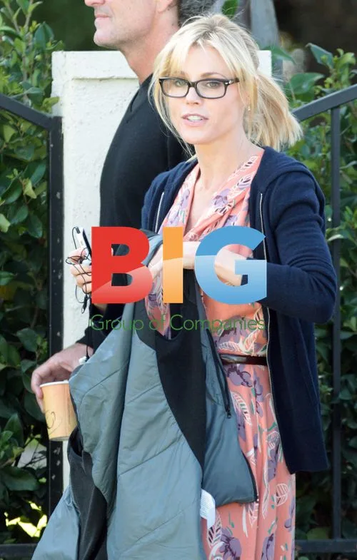 Julie Bowen on 'Modern Family' Set