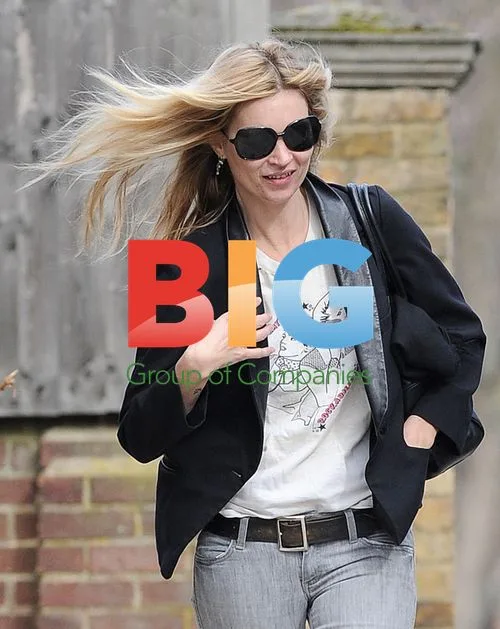 Kate Moss and Jamie Hince stroll in London