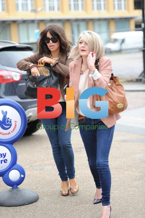 Katie Piper Spotted on London's South Bank