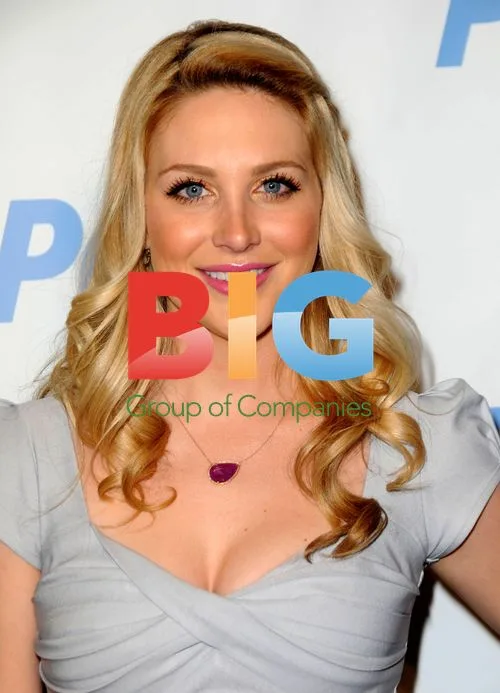 Stephanie Pratt at PETA LA Building Opening