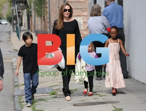 Angelina Jolie Strolls with Kids in New Orleans
