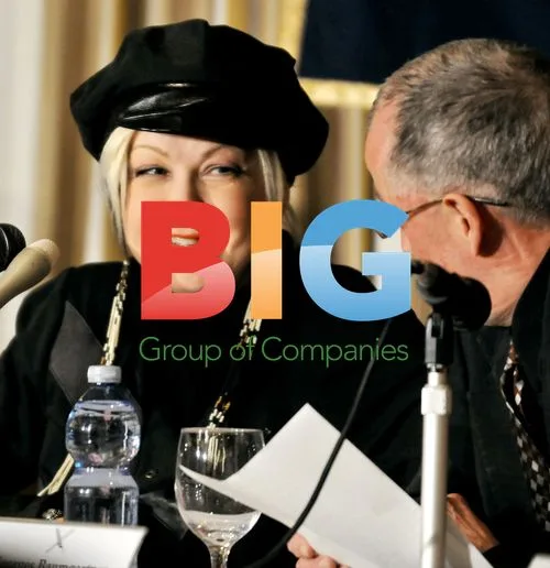 Cyndi Lauper at Press Conference in Japan