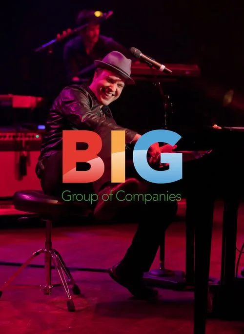 Gavin DeGraw Performing Live