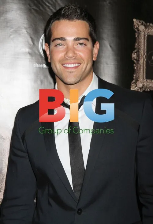 Jesse Metcalfe and Cara Santana at "Dallas" Series Party