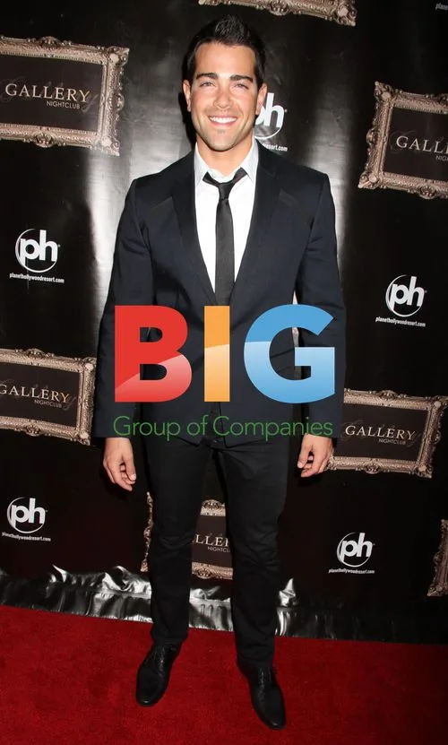 Jesse Metcalfe and Cara Santana at "Dallas" Series Launch