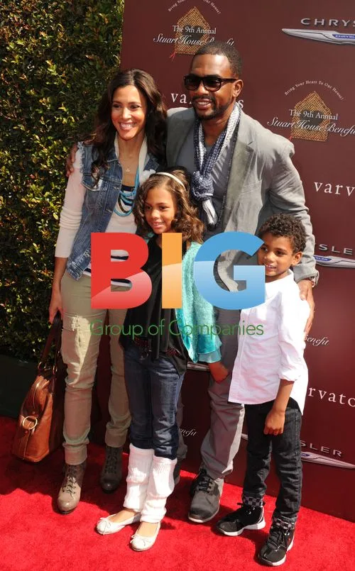 Bill Bellamy and Family at Charity Benefit