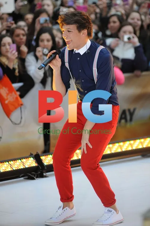 One Direction Performs on Today Show