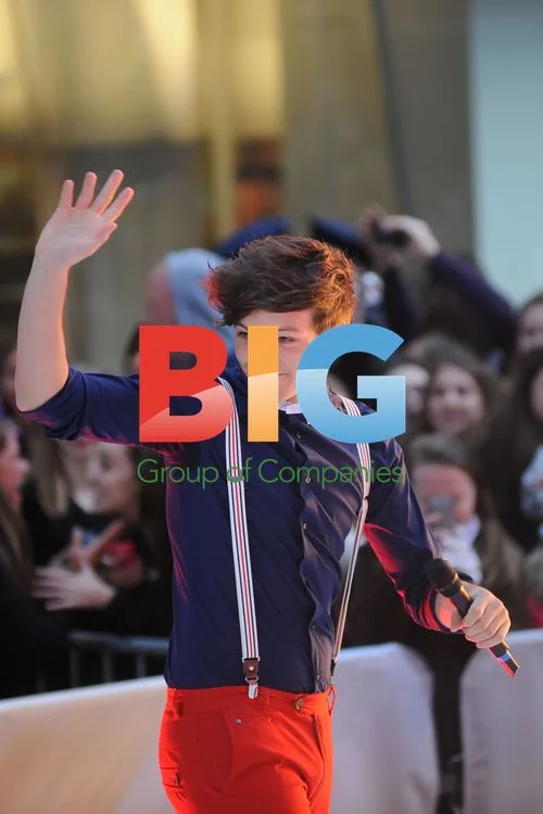 One Direction Performs on Today Show