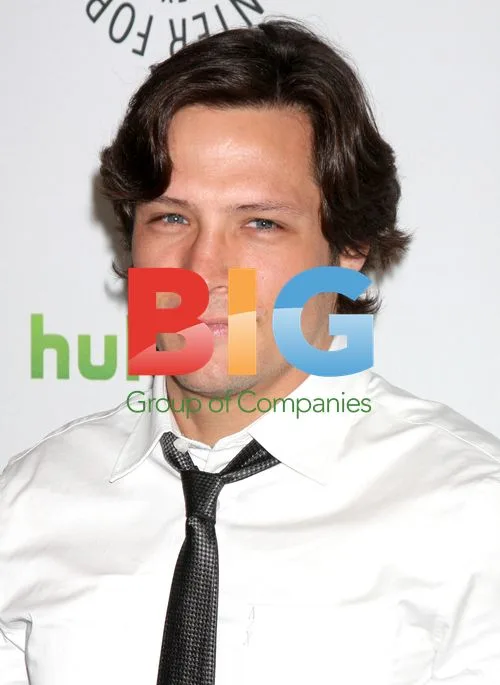 Nick Wechsler Honors 'Revenge'