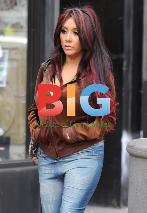 Snooki and JWoww on Set of 'Snooki and JWoww vs. the World'