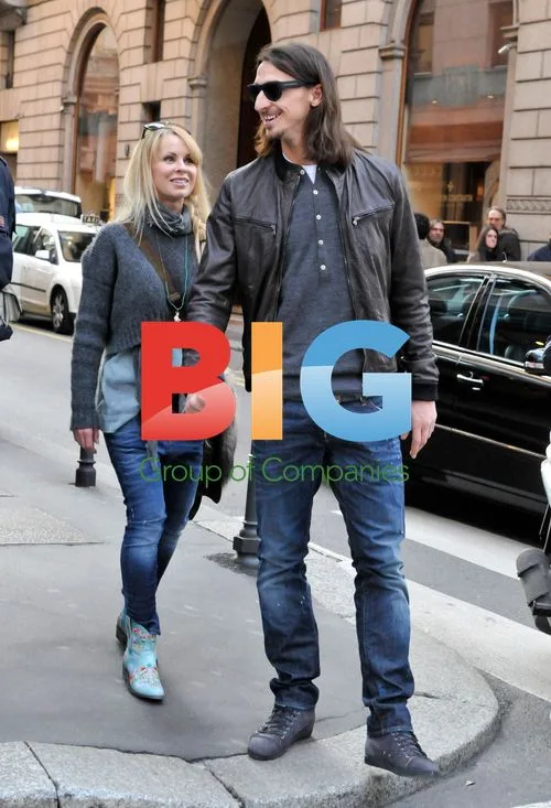 Zlatan Ibrahimovic Shopping in Milan
