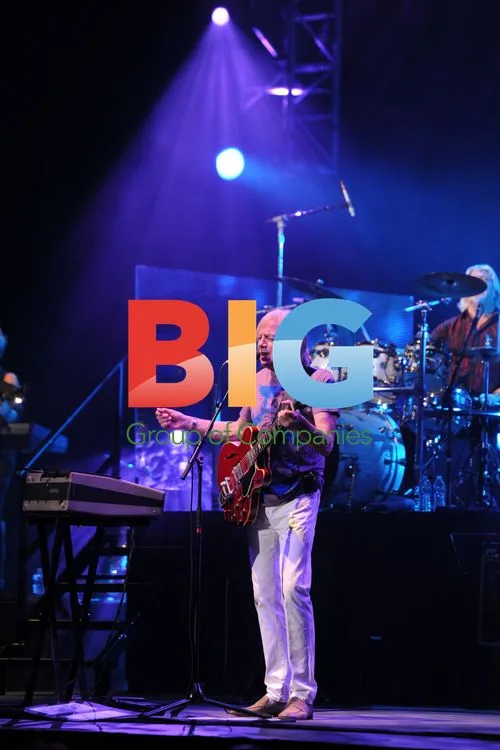 Moody Blues Perform at Hard Rock Live