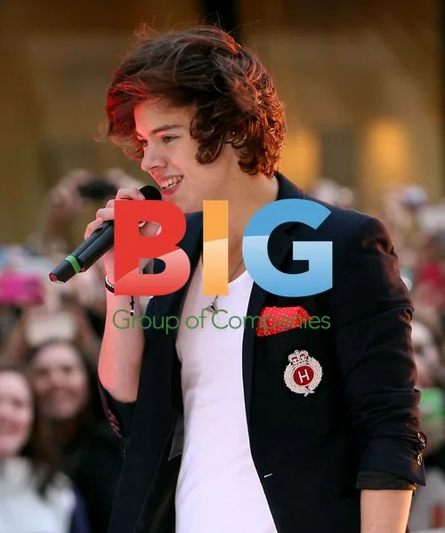 One Direction Performing at Today Show
