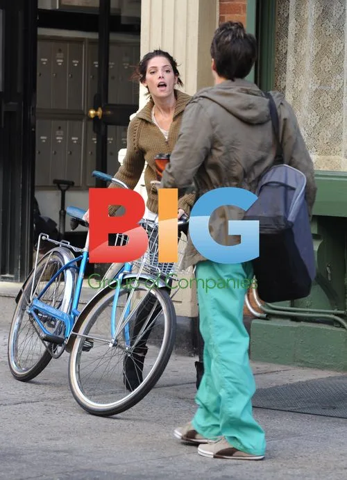 Ashley Greene Filming "Americana" Pilot