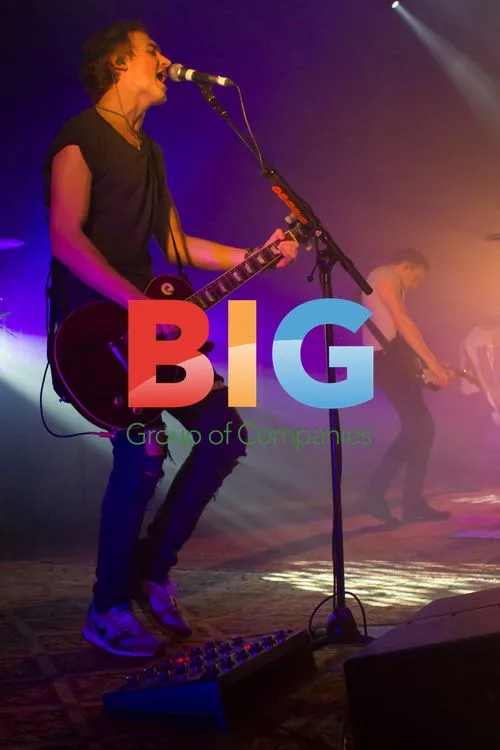 Mcfly Perform with Smoke Issue in Folkestone