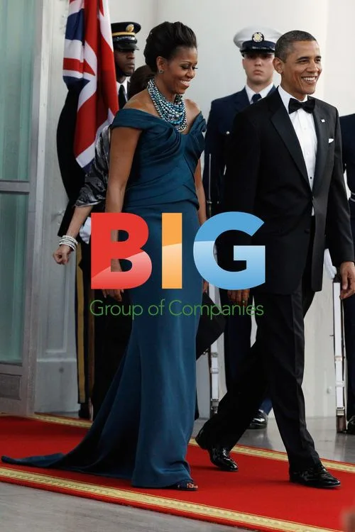 Obama and Cameron on White House portico