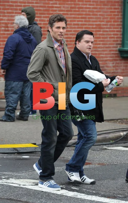 James Marsden on '30 Rock' set