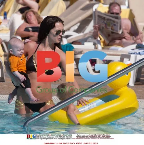 Danielle Lloyd on Holiday with Family