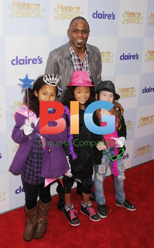 Wayne Brady at 'Mirror Mirror' Premiere