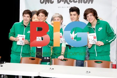 One Direction Walmart CD Signing