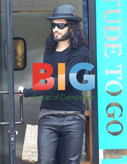 Russell Brand and Oriela Medellin Amieiro