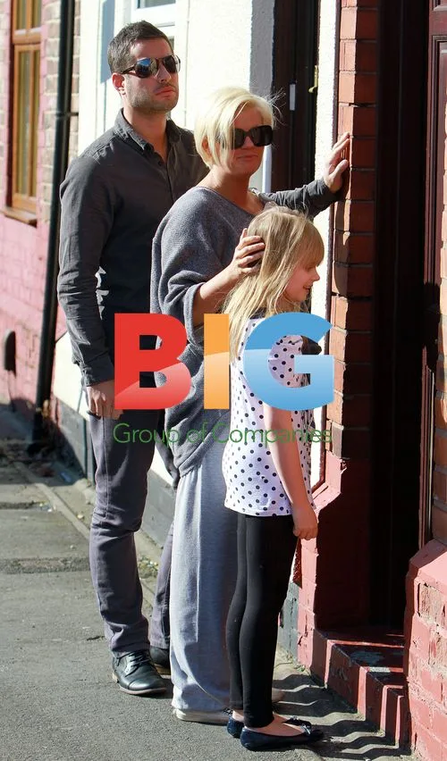 Kerry Katona and boyfriend spend night at mum's house