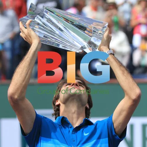 John Isner and Roger Federer Tennis Final