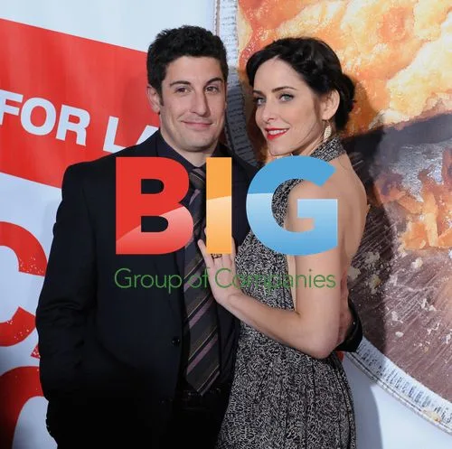 Jason Biggs and Jenny Mollen at "American Reunion" premiere