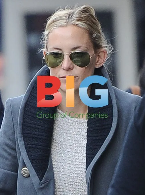 Kate Hudson Shopping with Baby Bingham in London