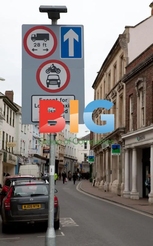 Lorry Stuck on Barnstaple Street