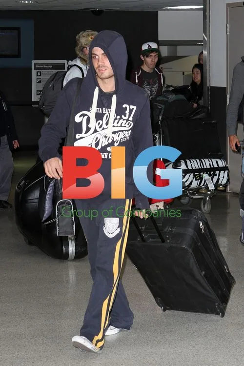 The Wanted Greeted by Fans at LAX