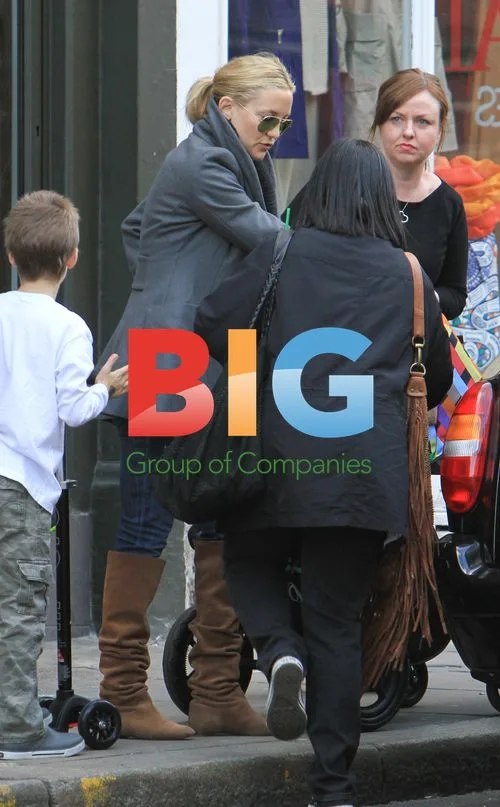 Kate Hudson Shopping with Baby Bingham in London