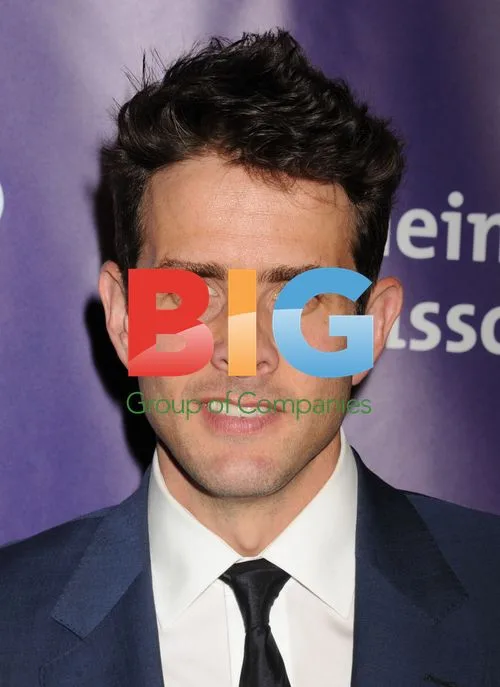 Joey McIntyre at Alzheimer's Association 'A Night At Sardi\'s'