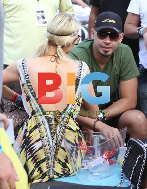 Paris Hilton at Kings of Ace Pool Party