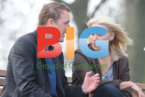 Phil Tufnell and Anneka Rice filming in London park