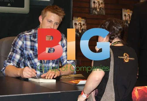 The Hunger Games cast at book signing