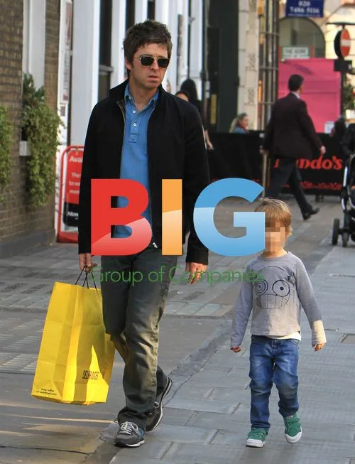 Noel Gallagher Shopping with Son
