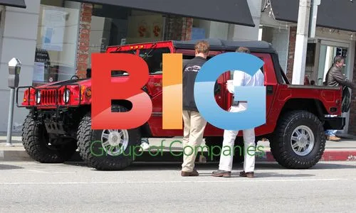 Arnold Schwarzenegger in Hummer
