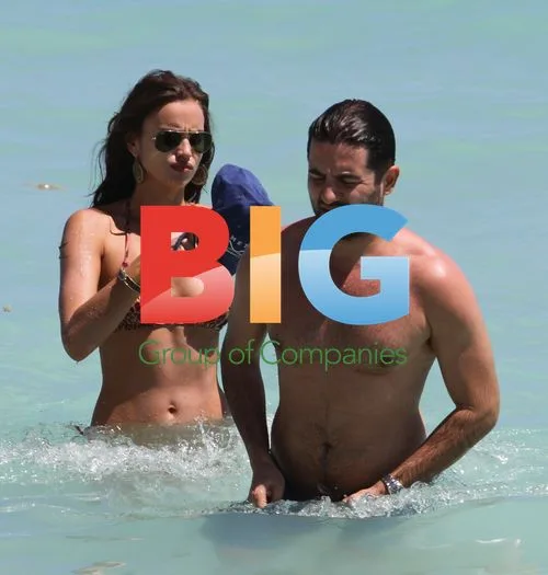 Irina Shayk and Anne Vyalitsyna at the beach