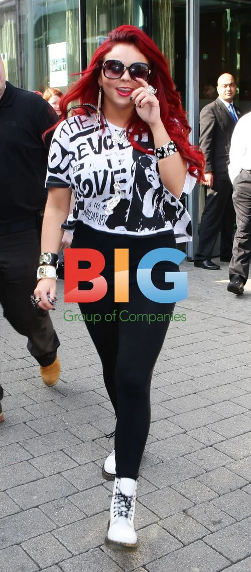 Jessy Nelson of Little Mix Leaving Hotel