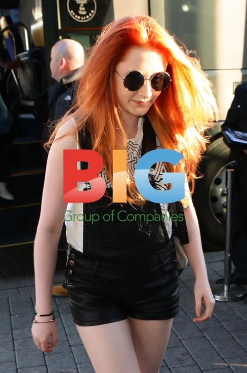 Janet Devlin Arrives at Hotel