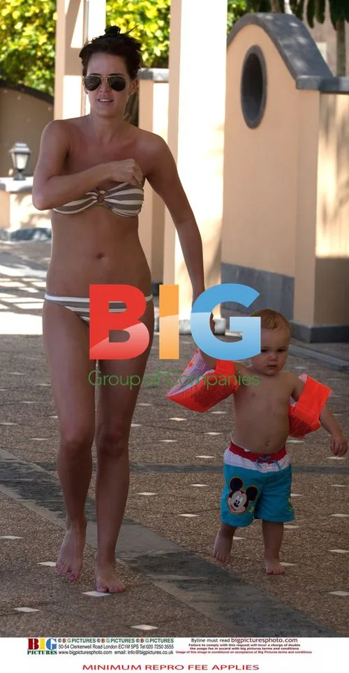 Danielle Lloyd Relaxes with Family