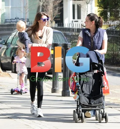 Jools Oliver Out With Kids in London